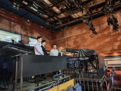 文化交流新篇章 駐胡志明市總領事唐立走訪胡志明市電視臺推動影視合作